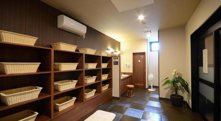 รูท แอนนากะ โรงแรม 3*